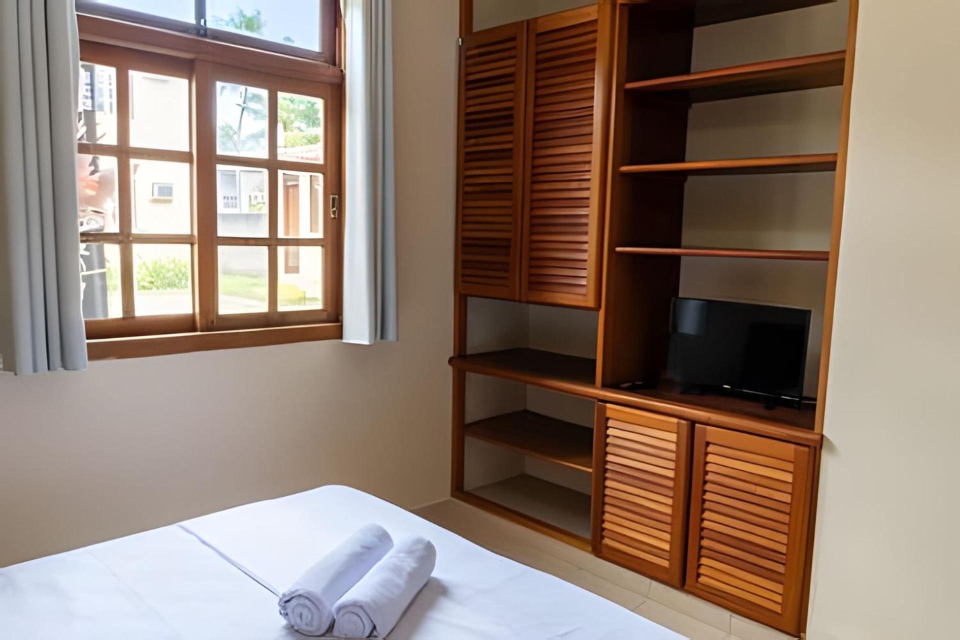 Em Frente A Praia De Taperapuan; Piscina; 1 Quarto; Wifi 300 Mbs; Estacionamento Gratuito 1 Veiculo Porto Seguro Extérieur photo